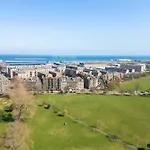 The Townhouse - Leith