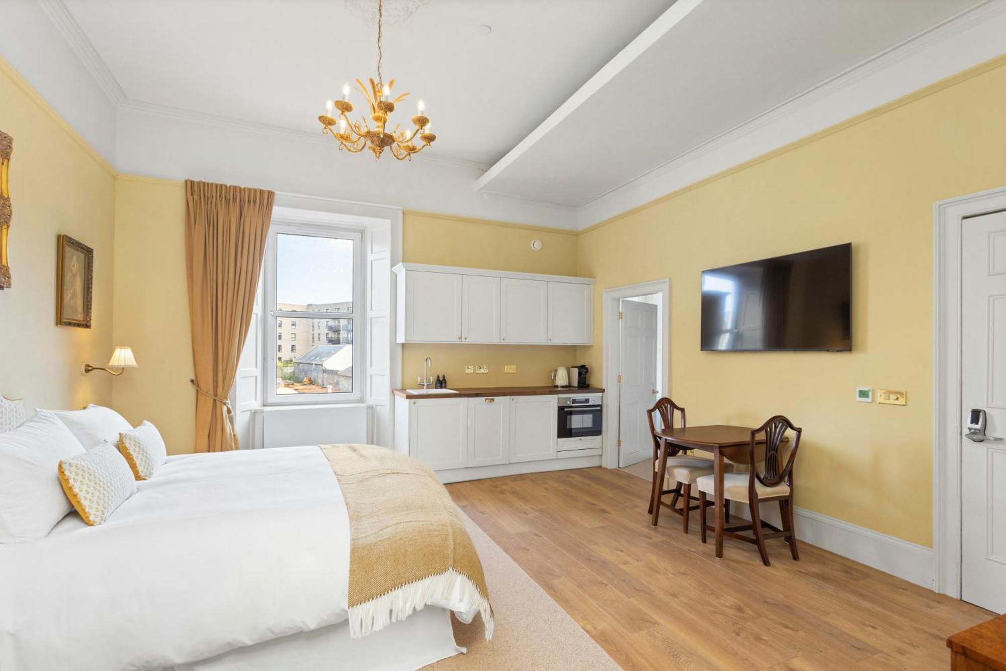 The Townhouse - Leith Aparthotel Edinburgh