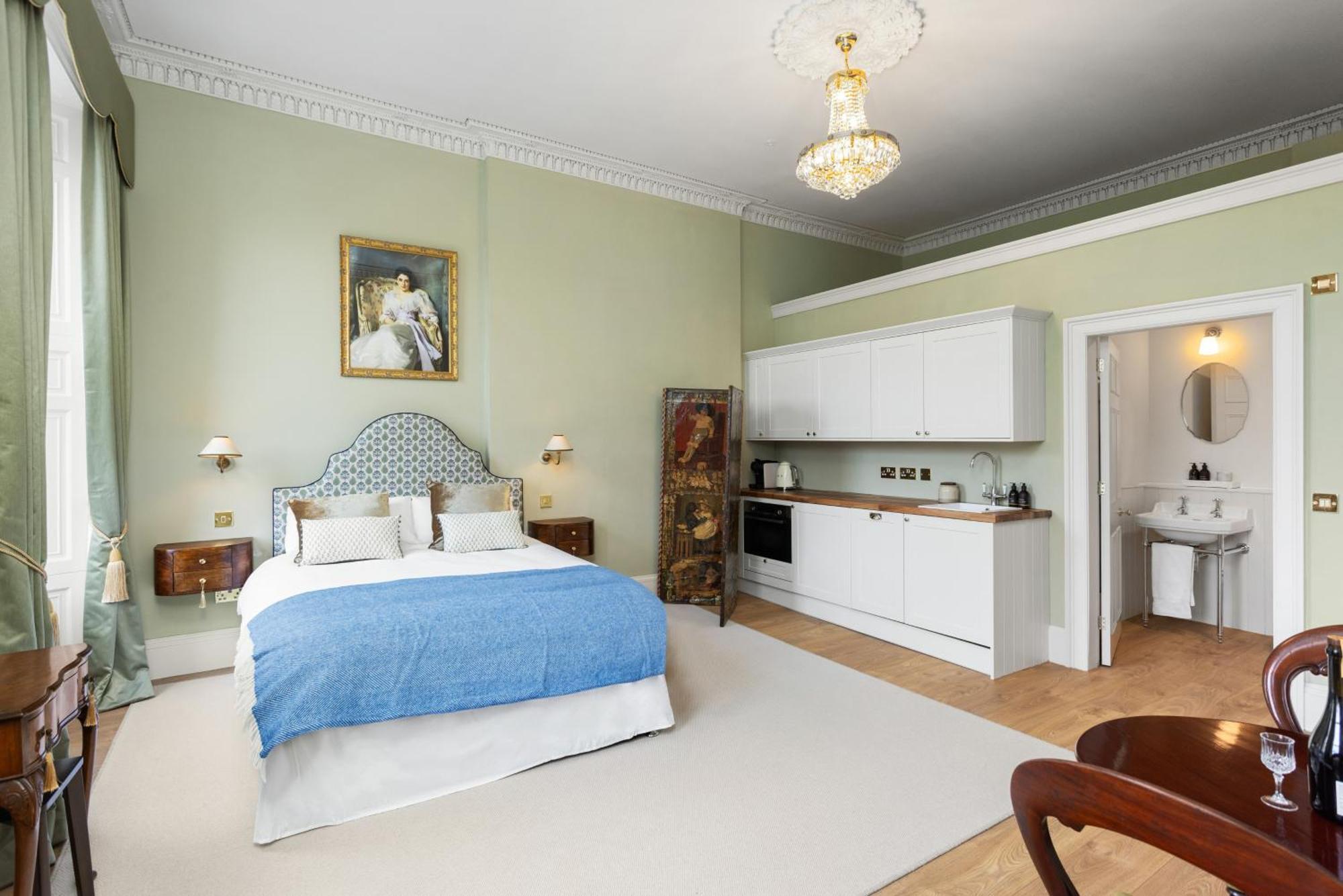 The Townhouse - Leith