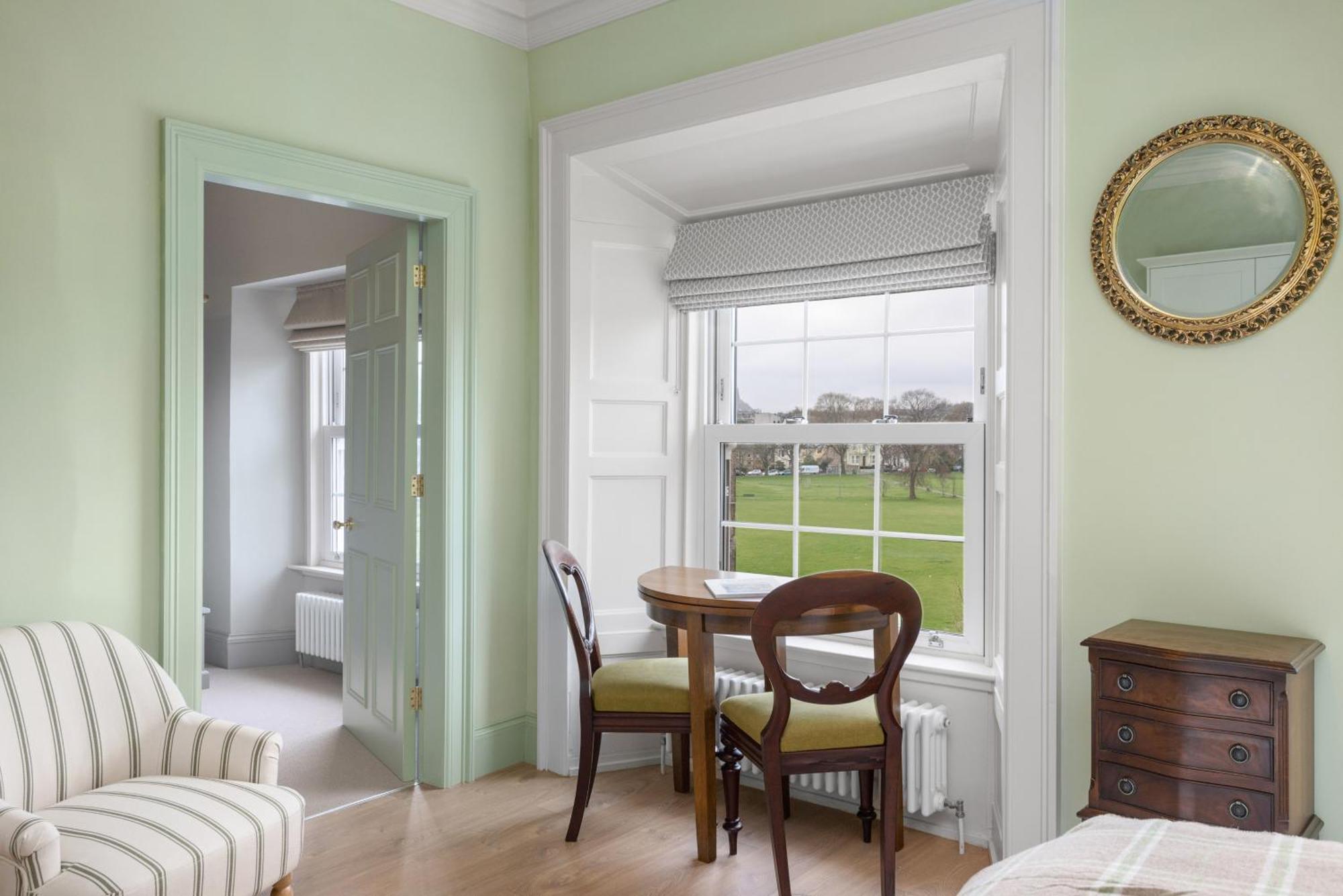 The Townhouse - Leith