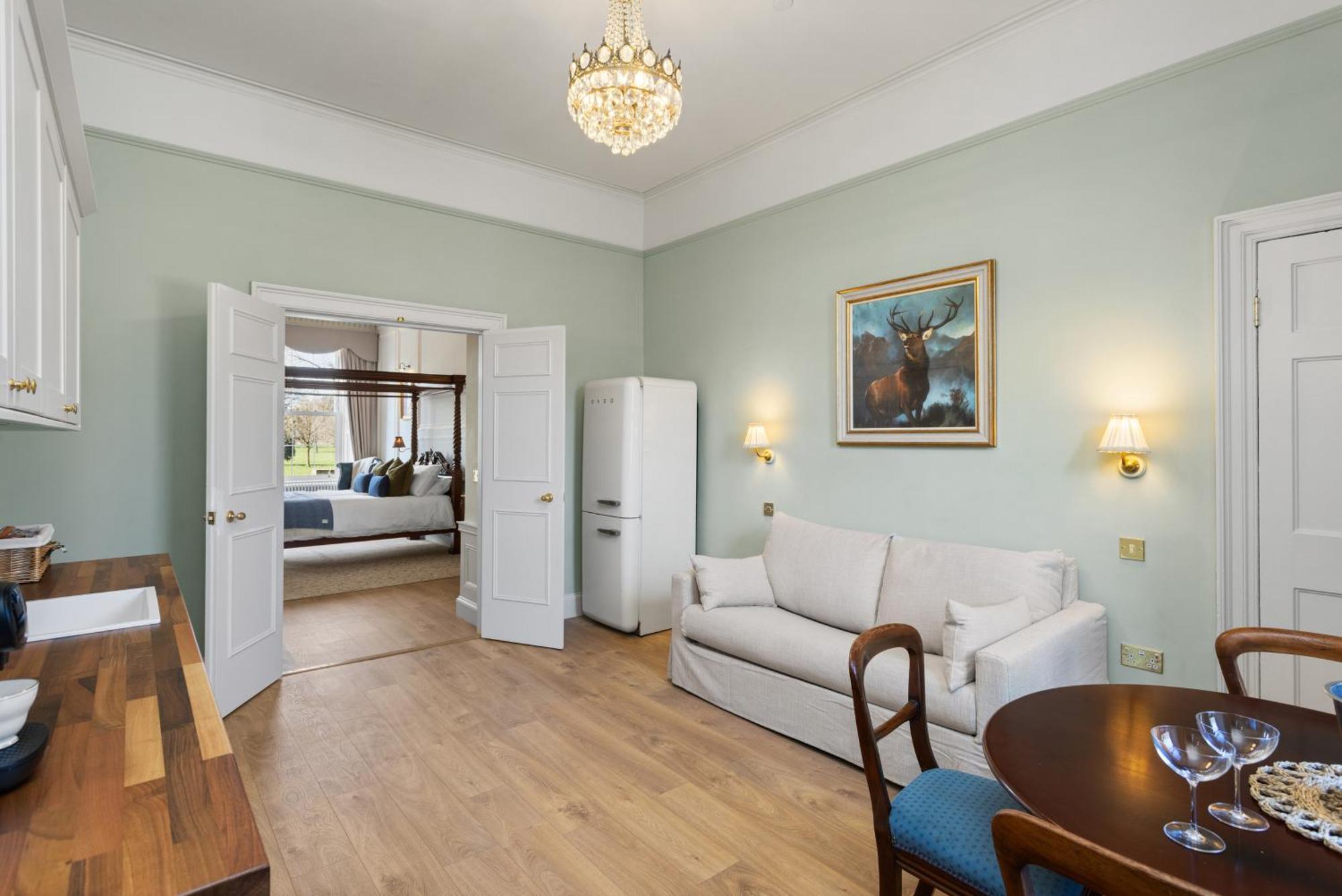 The Townhouse - Leith Aparthotel *