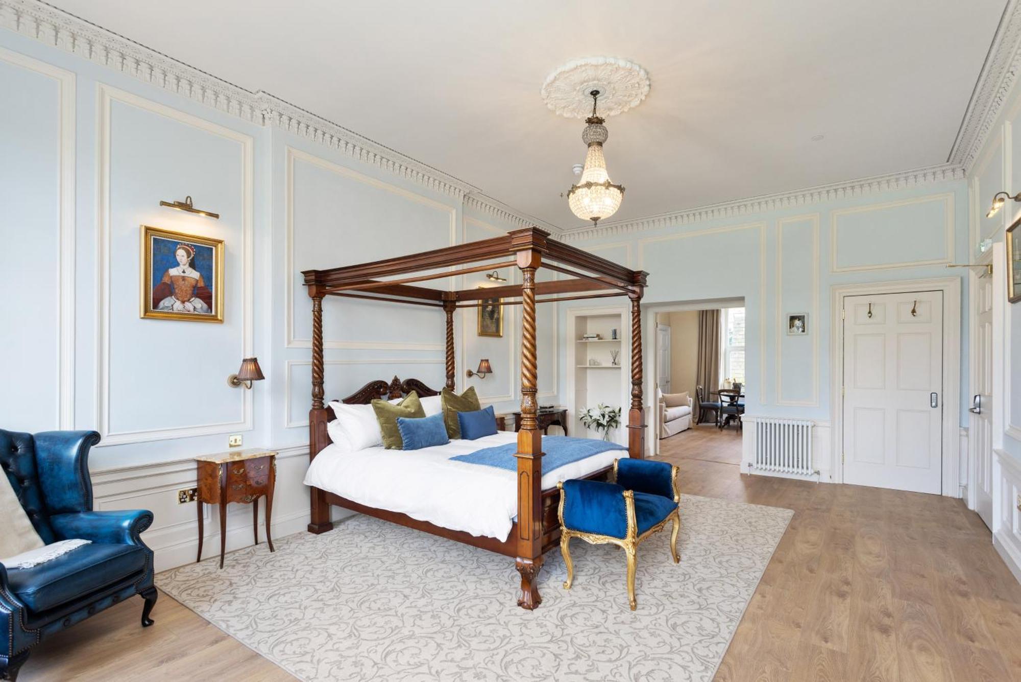 The Townhouse - Leith Edinburgh