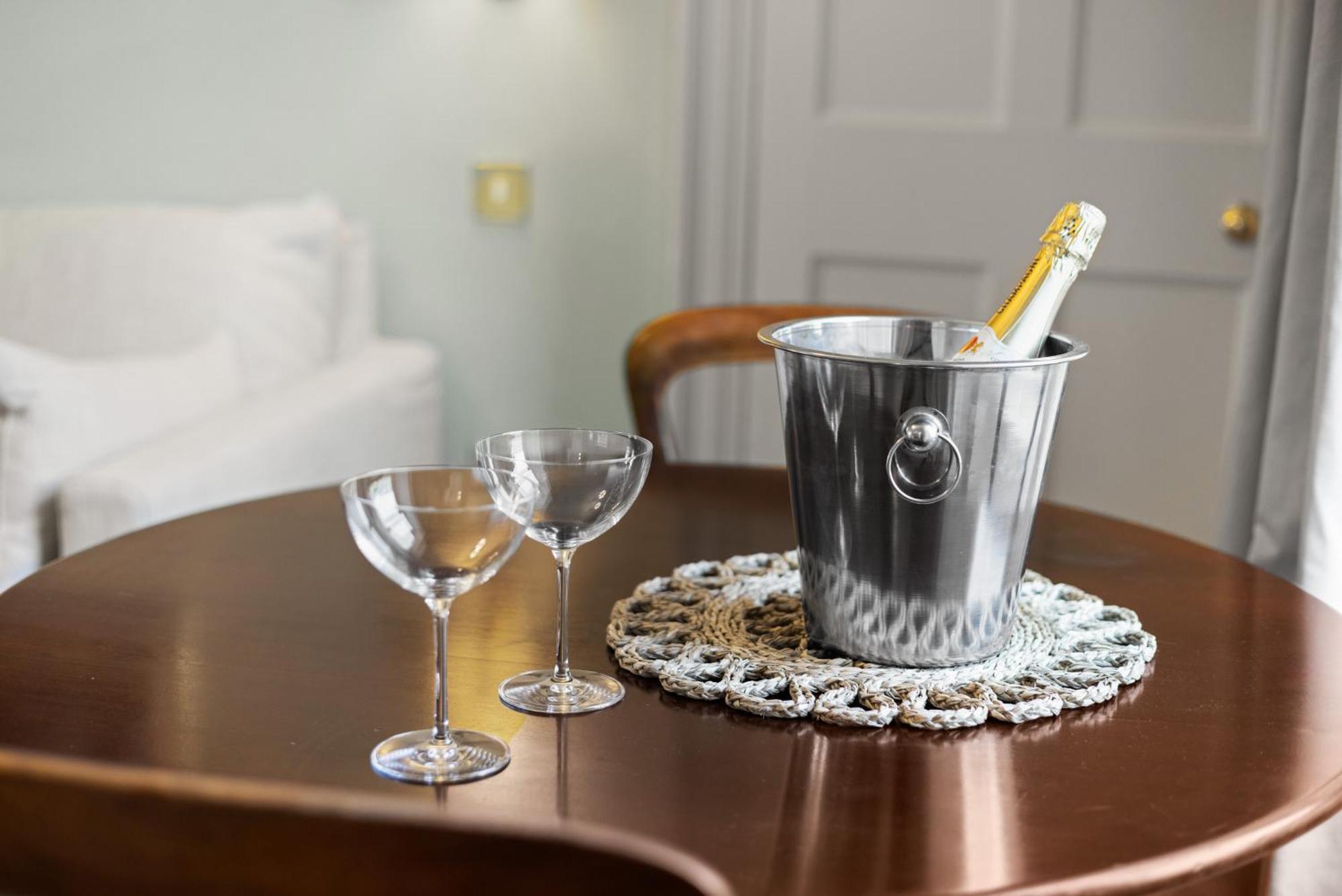 The Townhouse - Leith Aparthotel